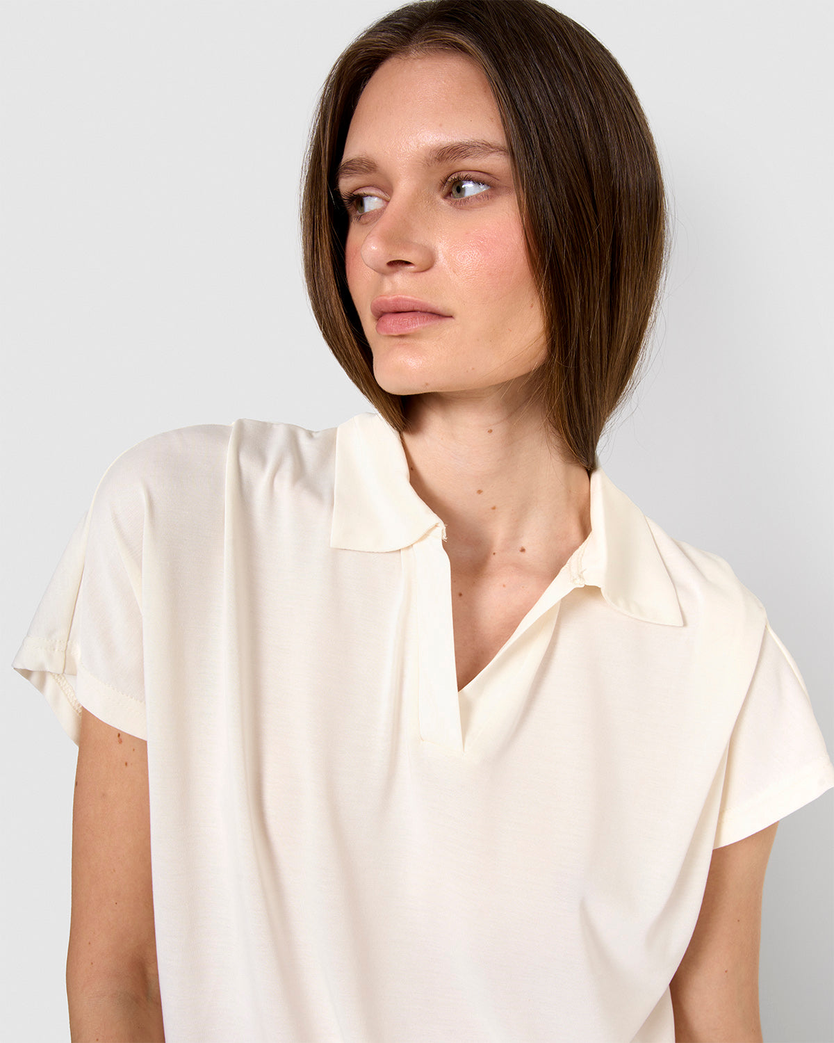 Camiseta polera manga corta natural