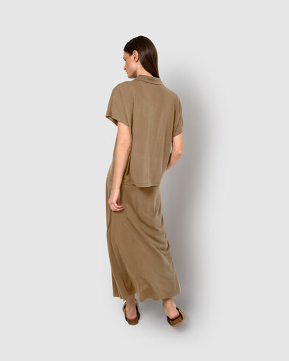 Falda midi evasé verde kaki