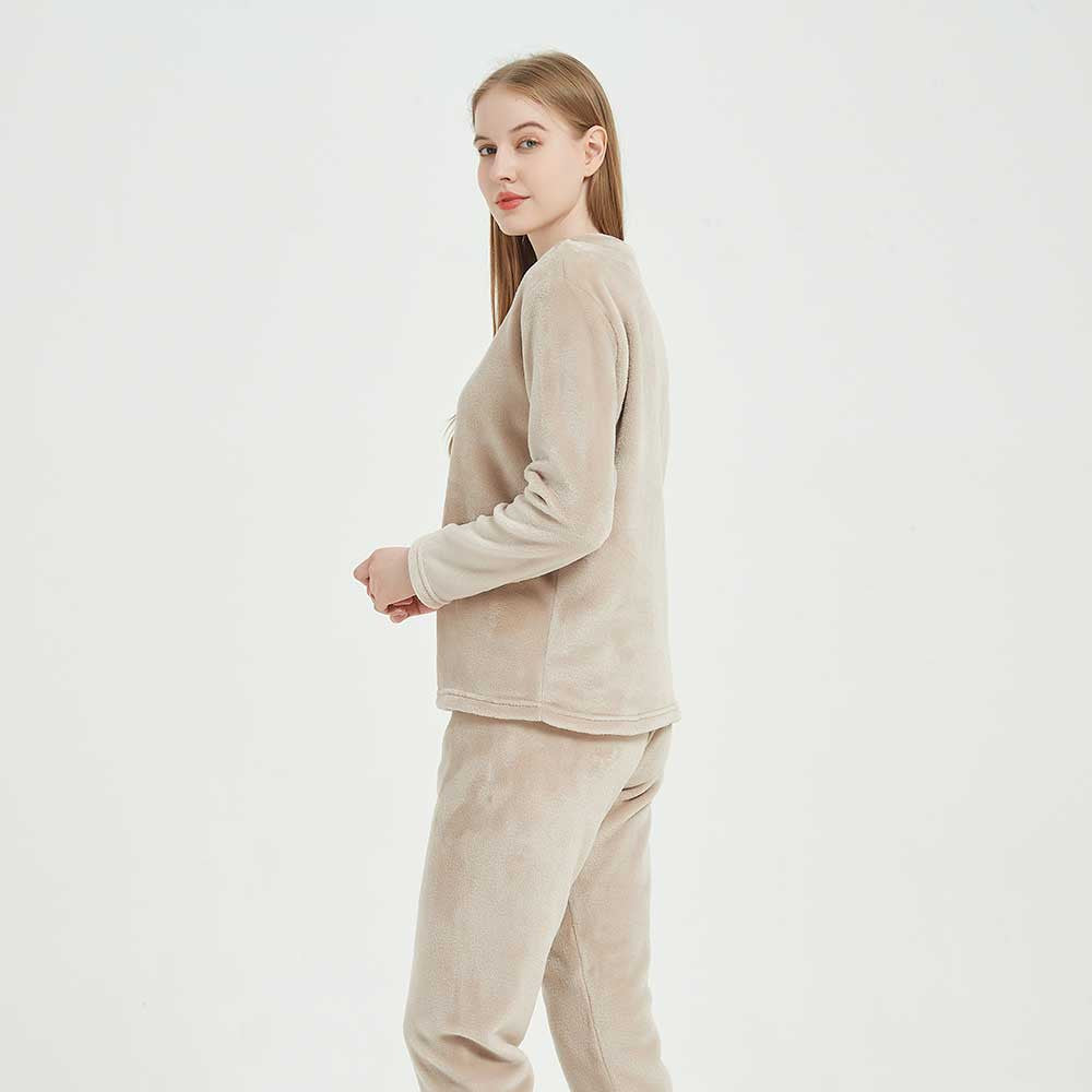 Pijama terciopelo beige