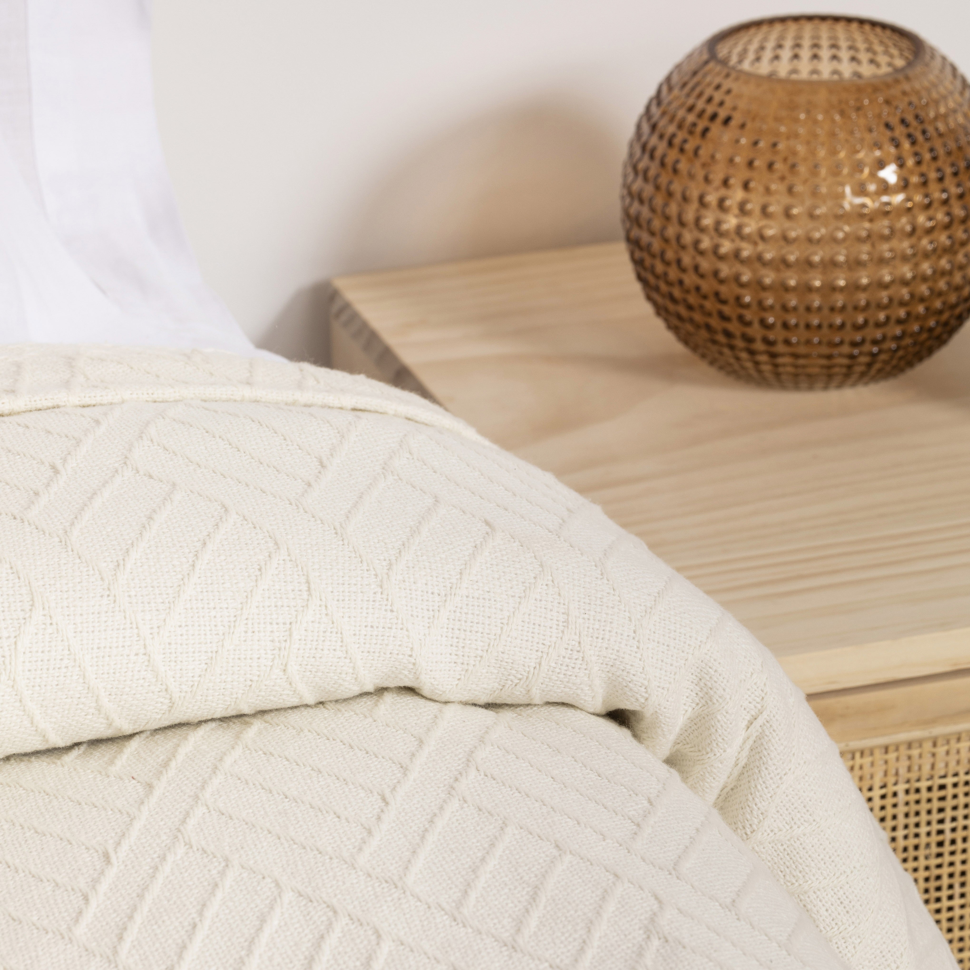 Edgaria natural cotton piqué bedspread