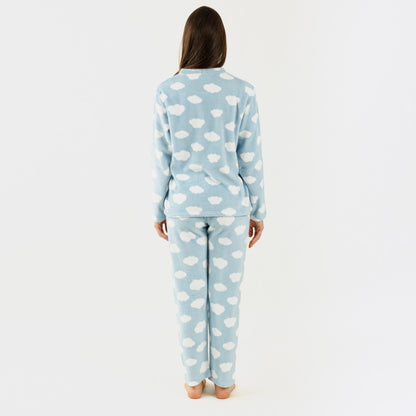 Pijama coral, nuvem azul clara