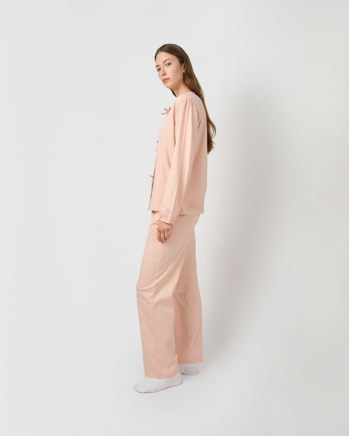 Pigiama lungo in cotone con fiocco rosa
