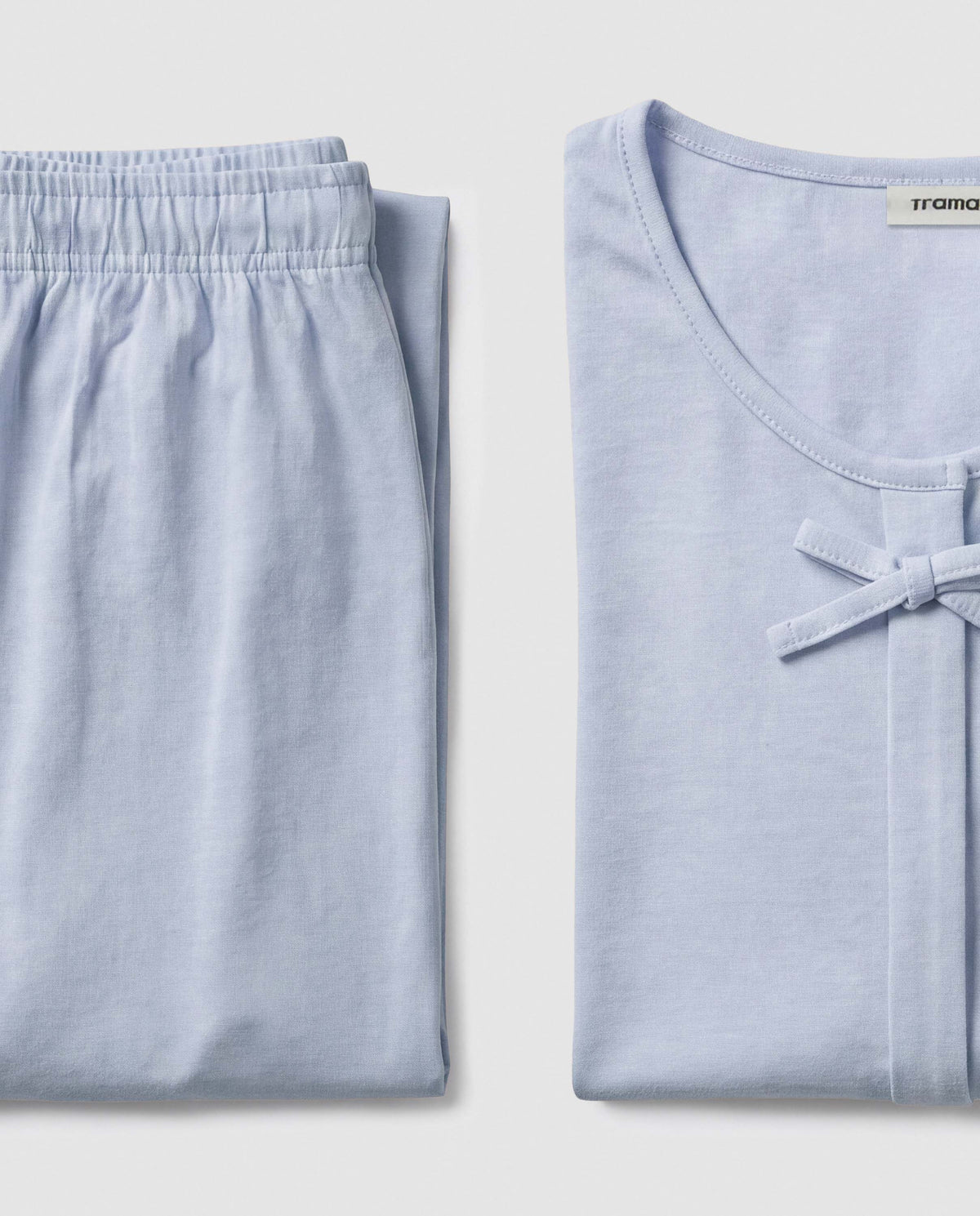 Pigiama lungo in cotone con fiocco azzurro