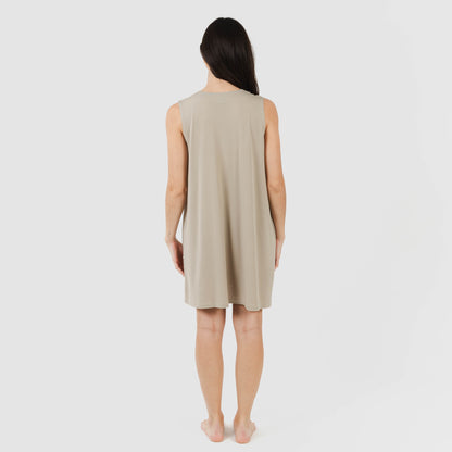 Vestido corto crepe liso