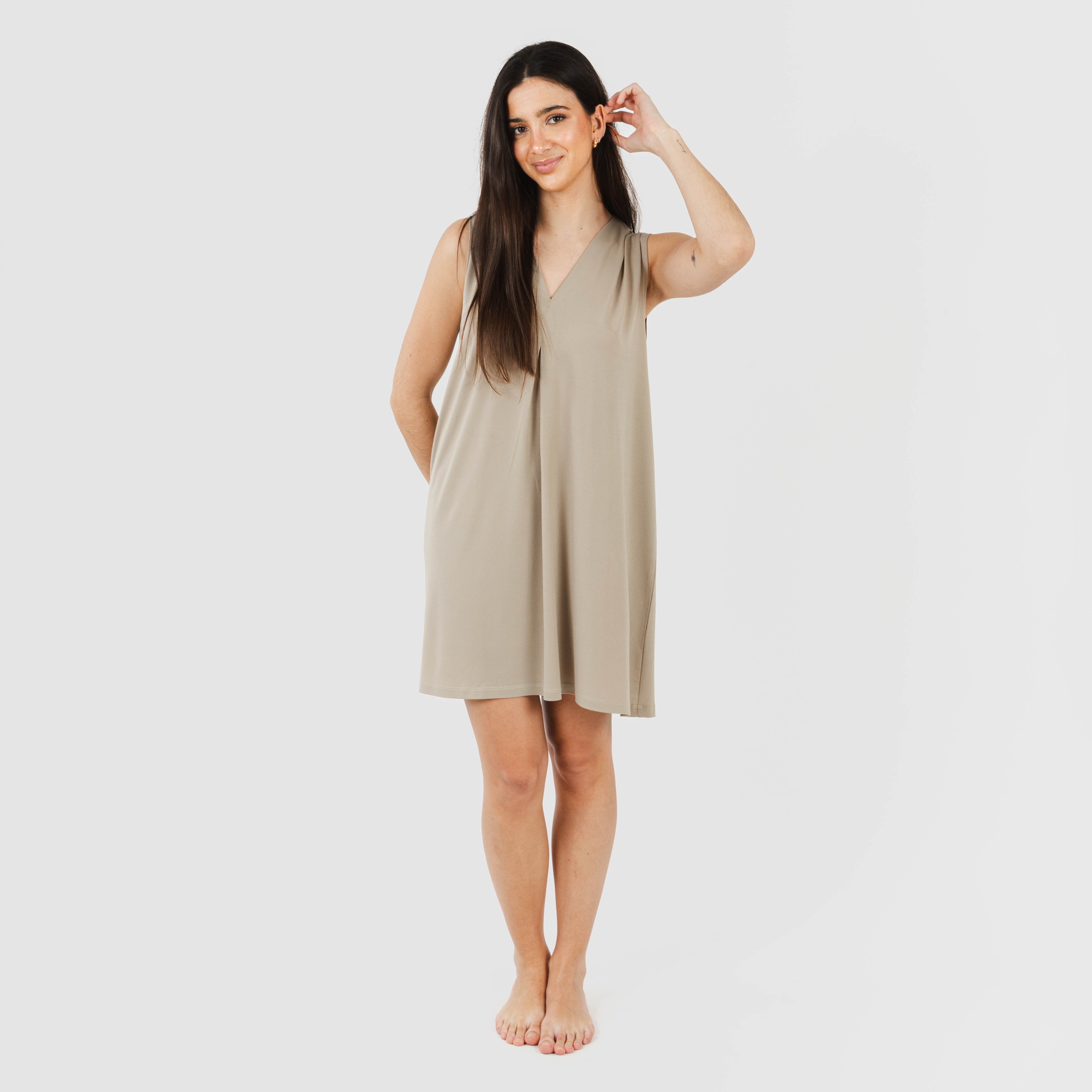 Vestido corto crepe liso