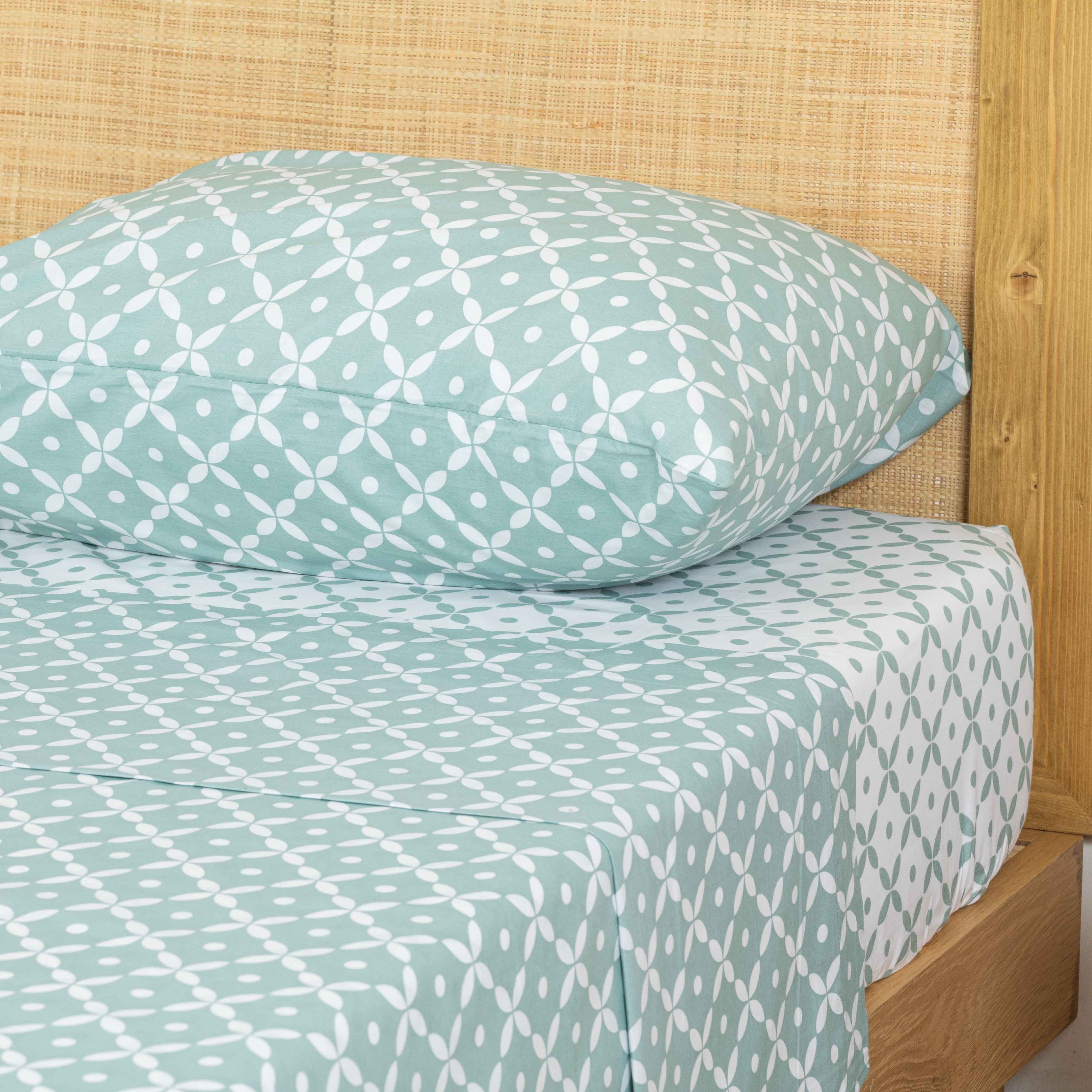 Sinaloa reversible cotton sheet set, tiffany green
