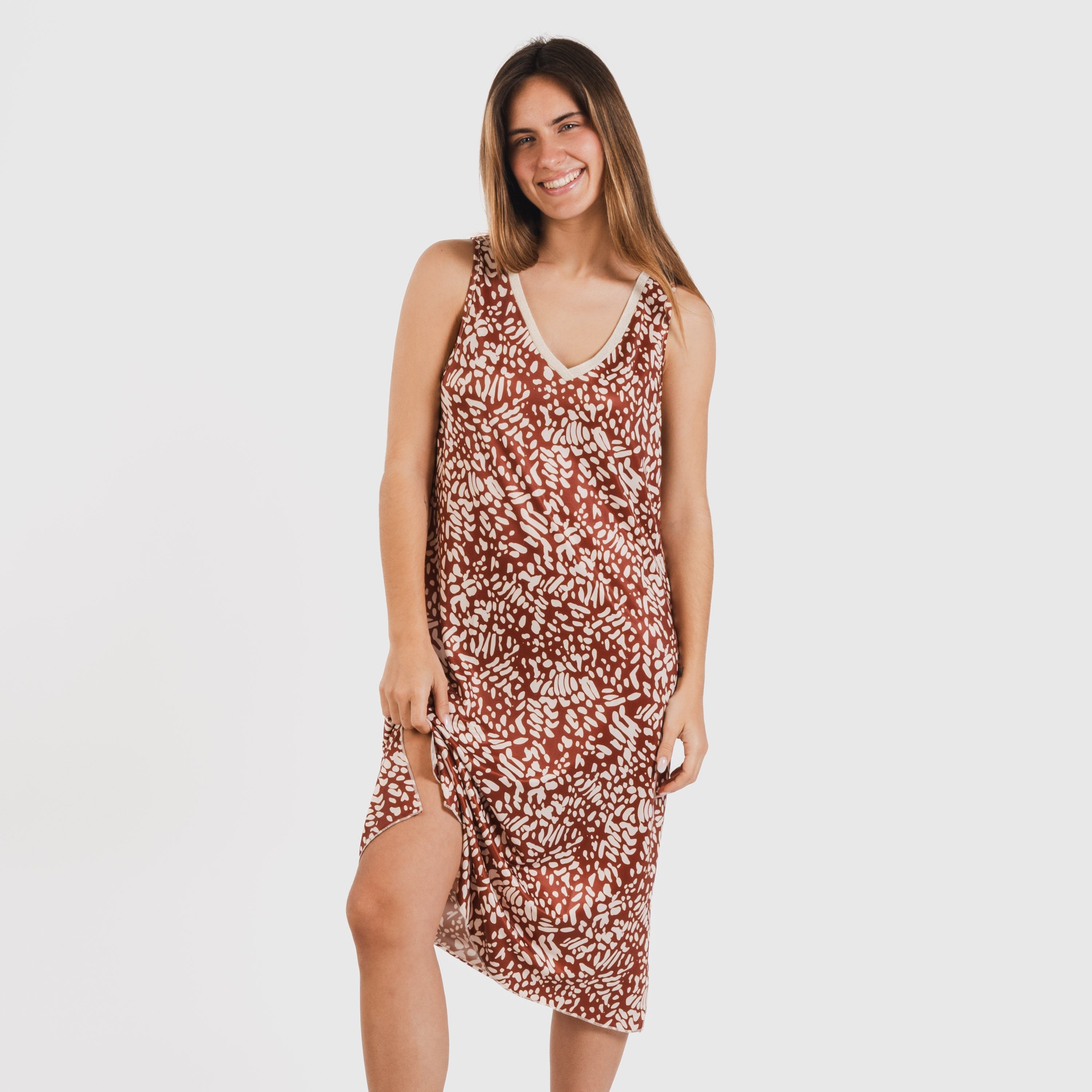 Vestido midi tirantes soft Miquela marrón