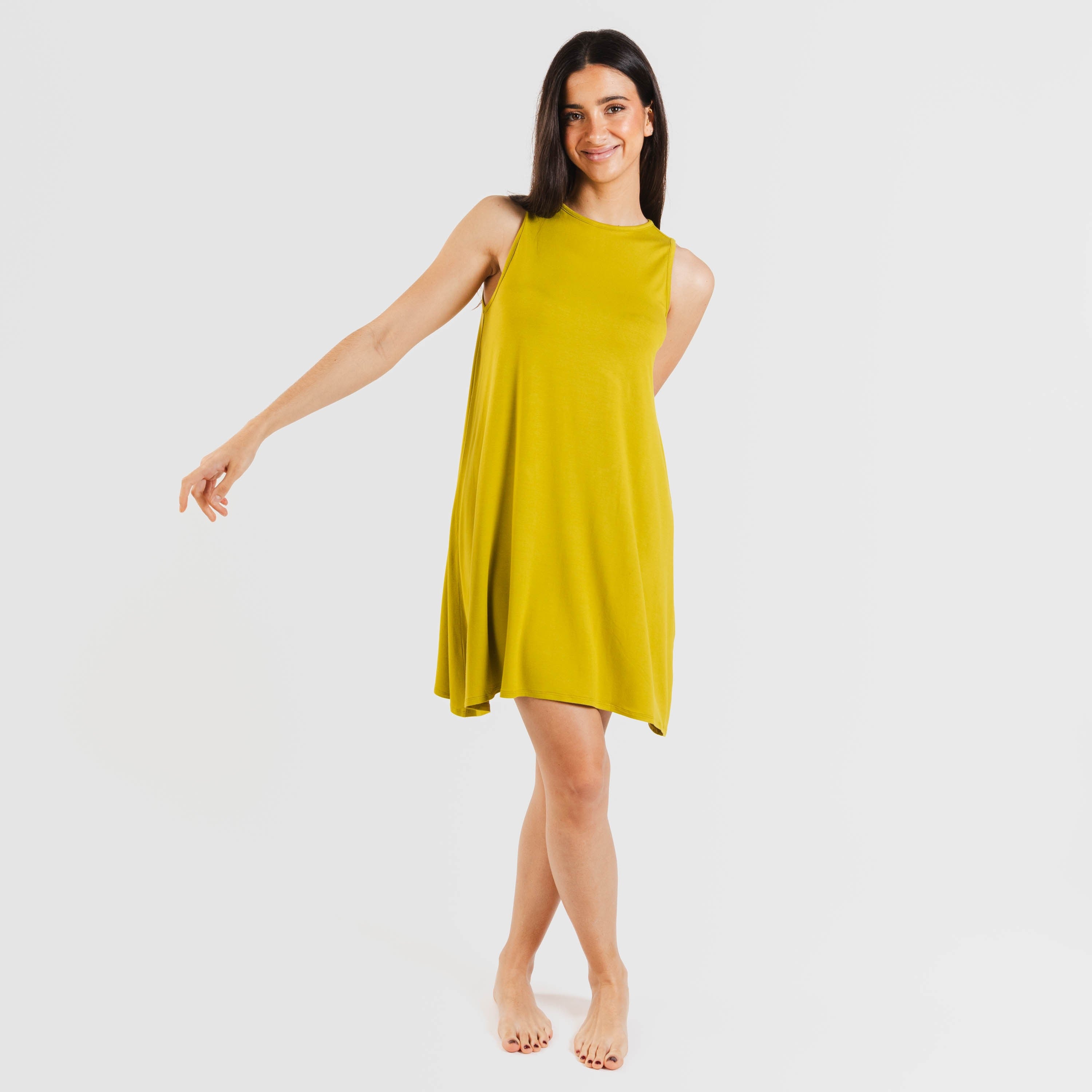 Vestido corto tirantes viscosa liso