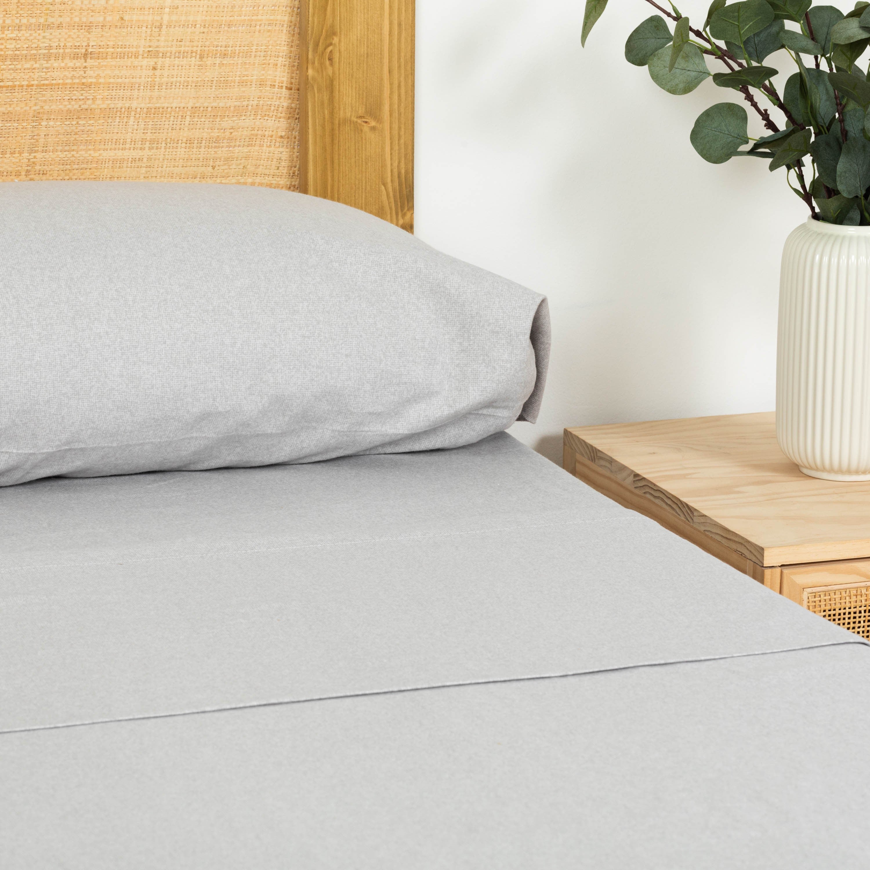 Juego de sábanas franela lisa