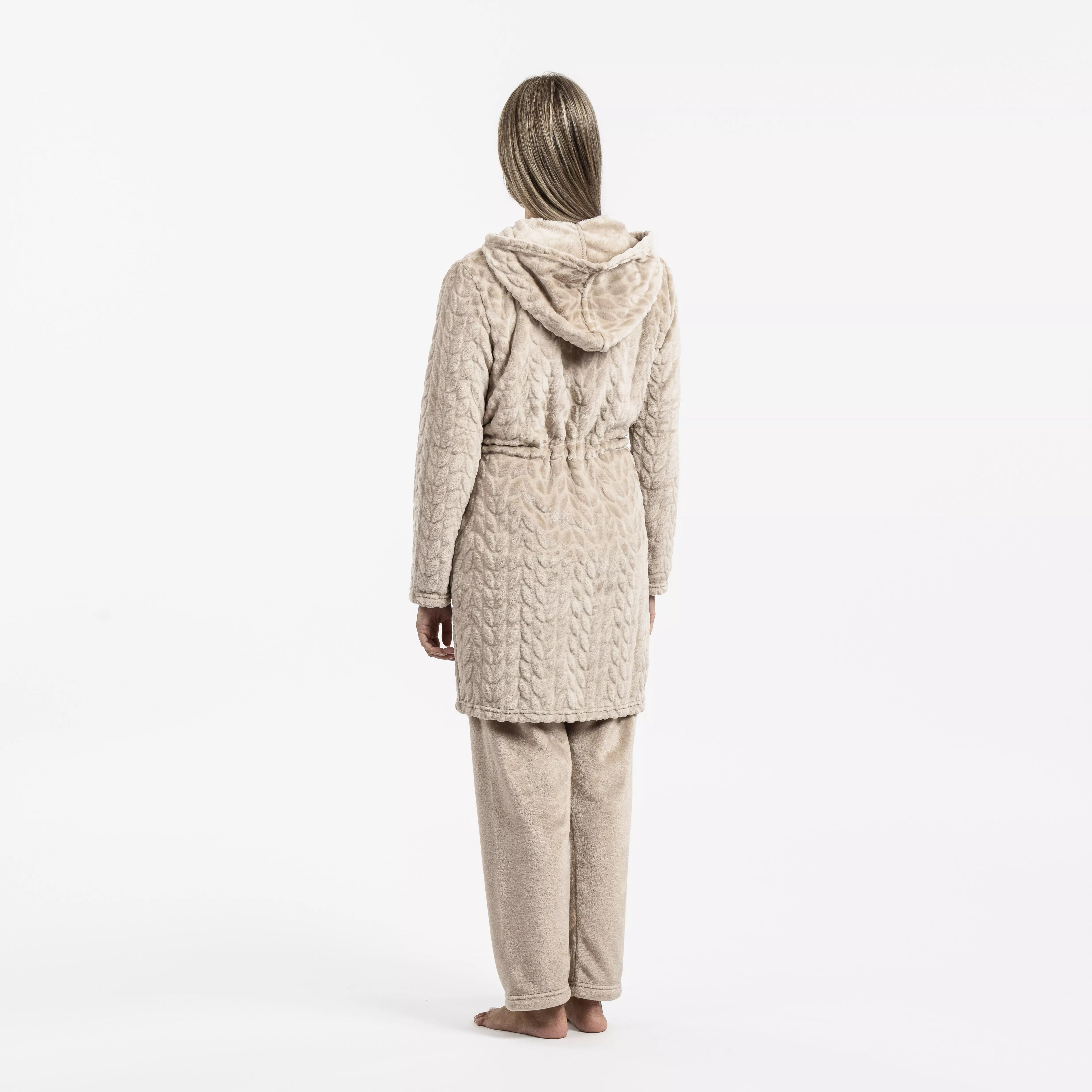 Bata terciopelo con gorro Devore lisa