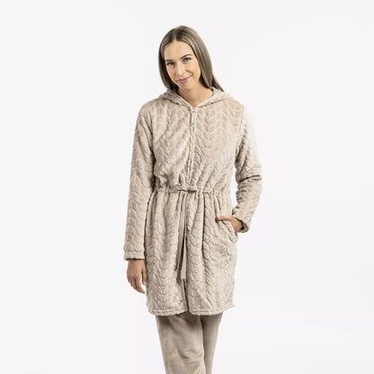 Bata terciopelo con gorro Devore lisa