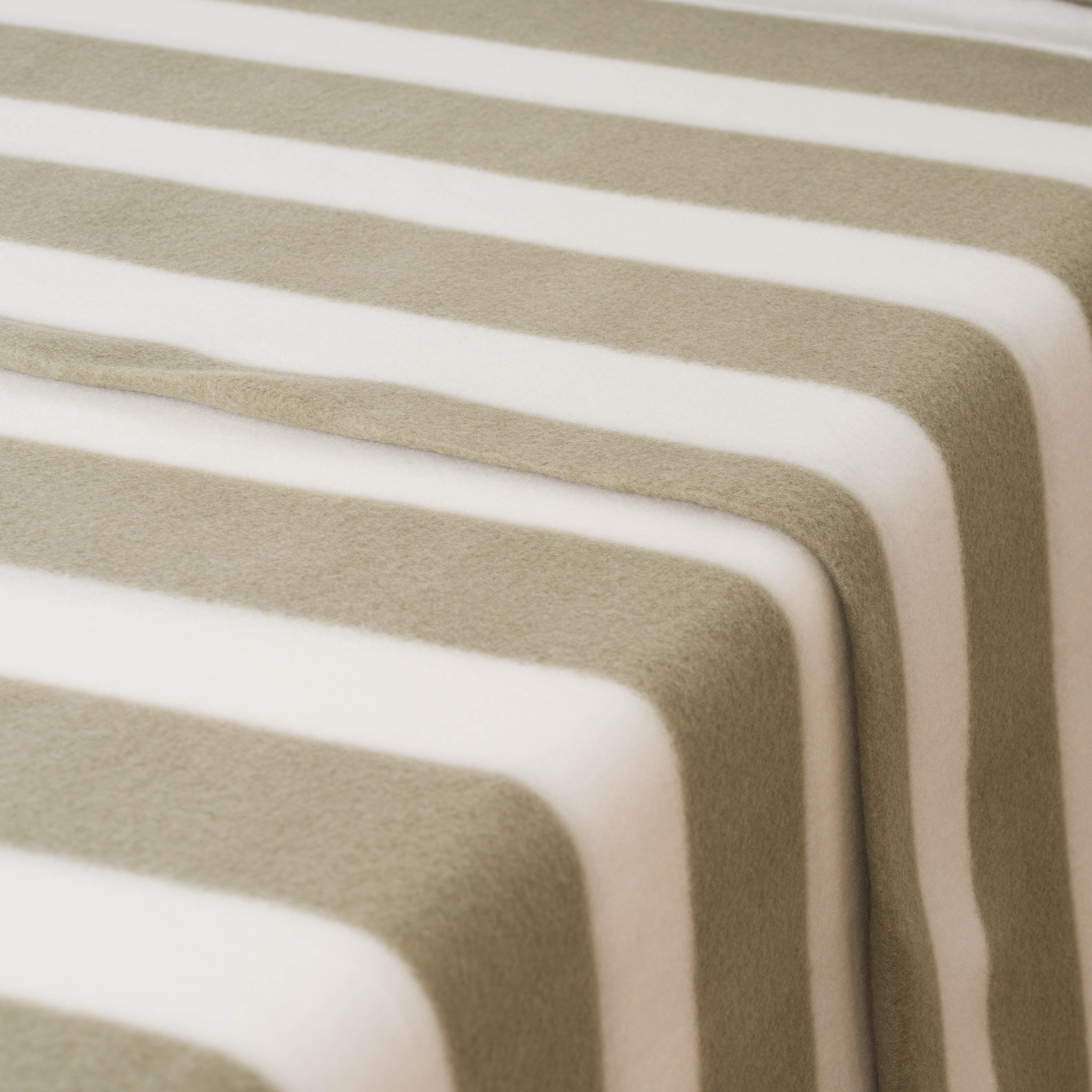 Set di lenzuola Vinia a righe Pirenei