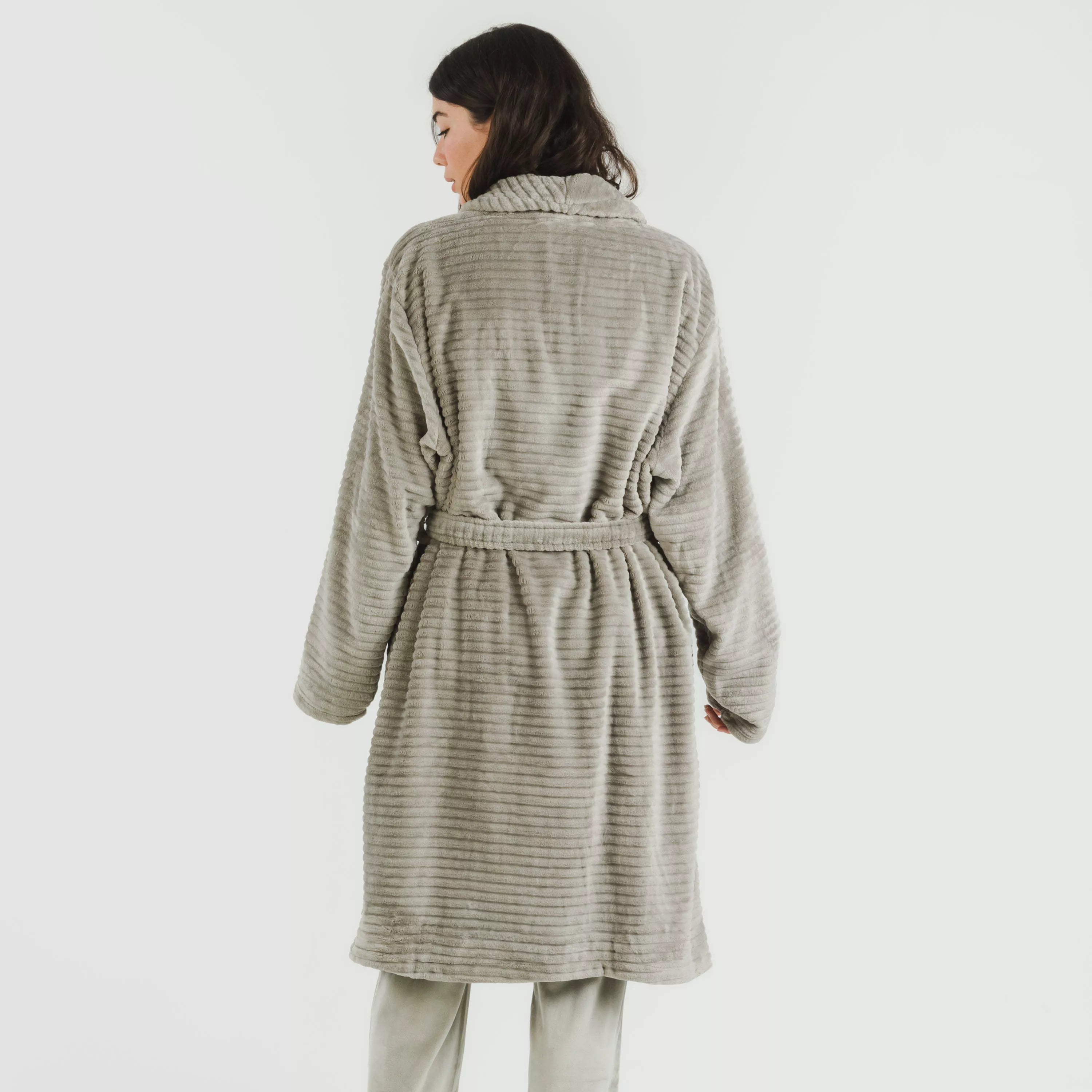 Bata terciopelo Raya lisa