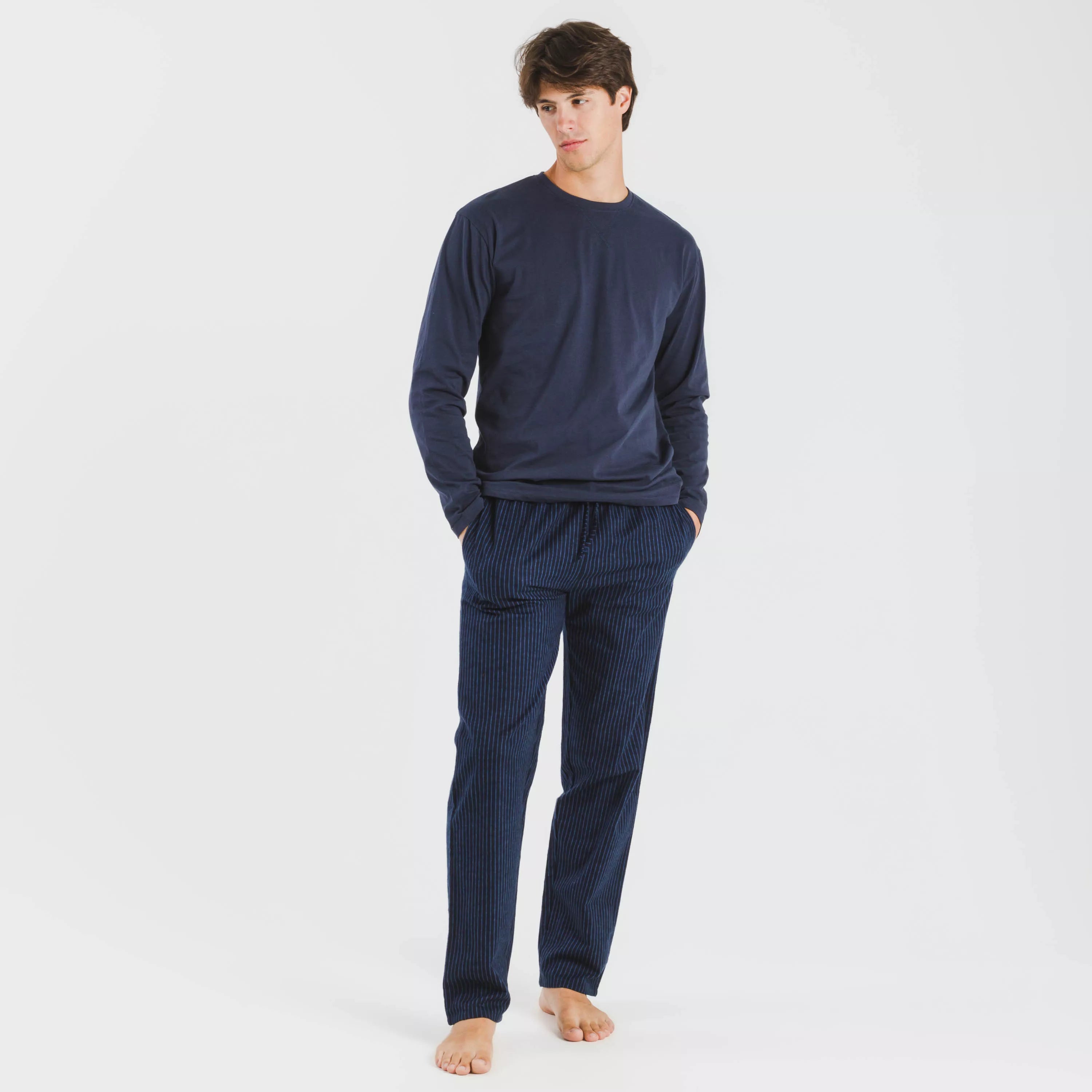 Pijama masculino de flanela listrado Derek azul marinho