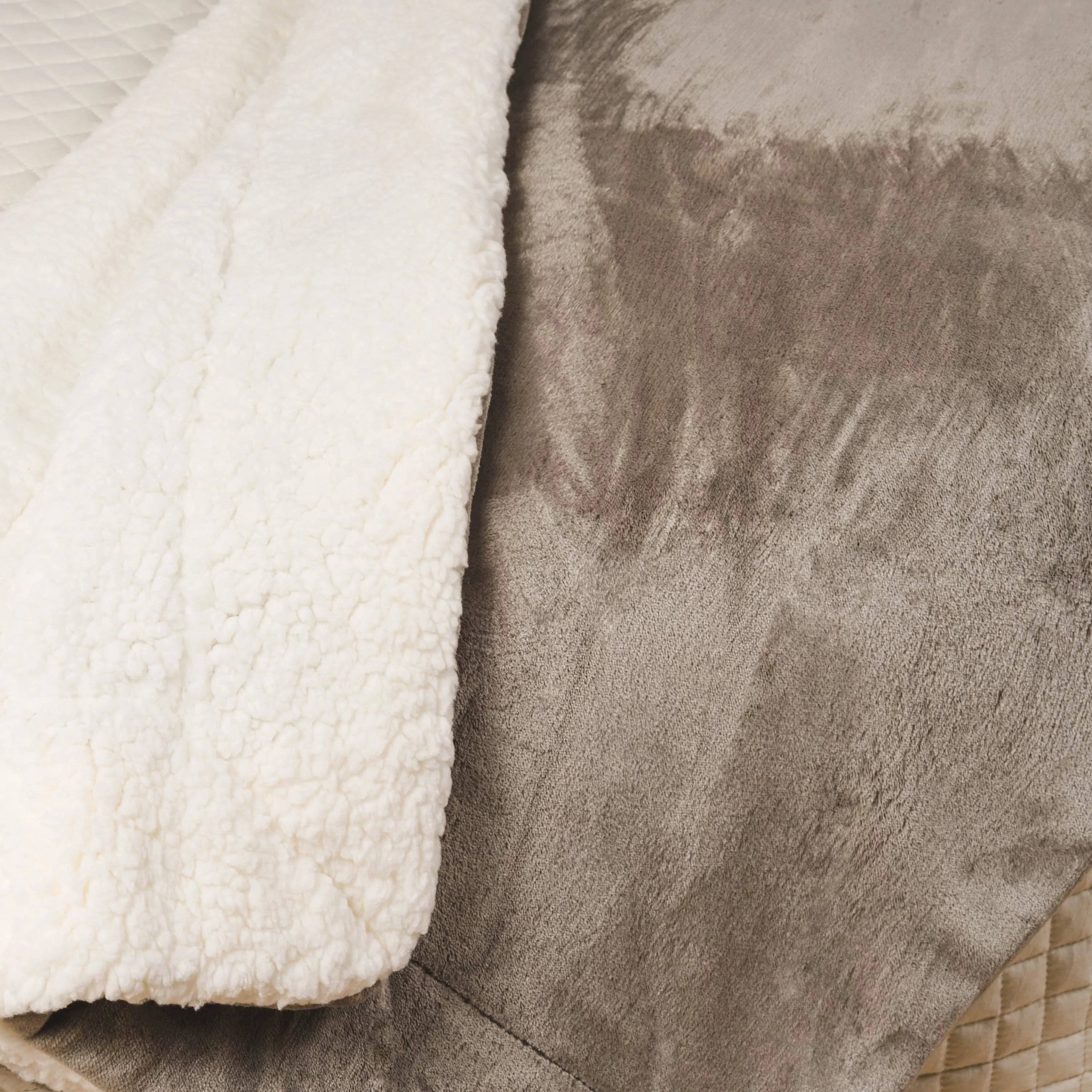 Manta veludo sherpa Novo