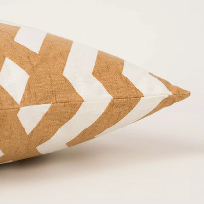 Cojín cuadrante antimanchas Nela liso 50x50 - funda + relleno