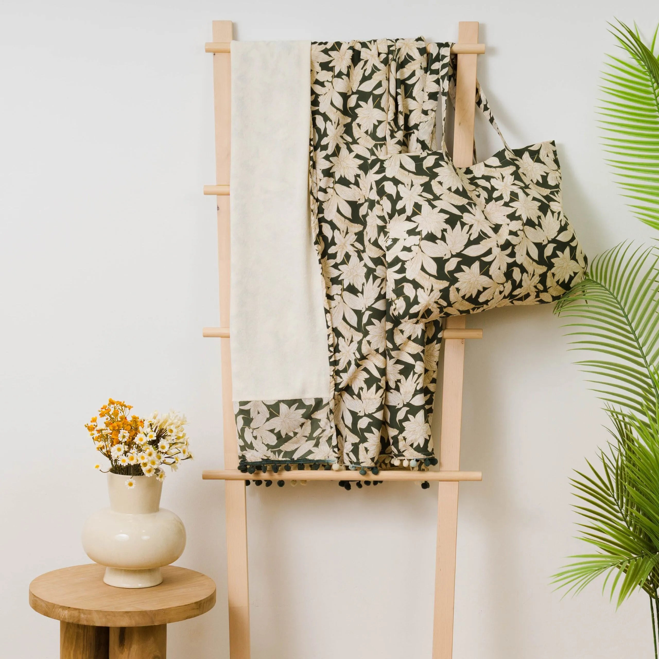 PACK TOALLA PAREO + BOLSO CHARAMO