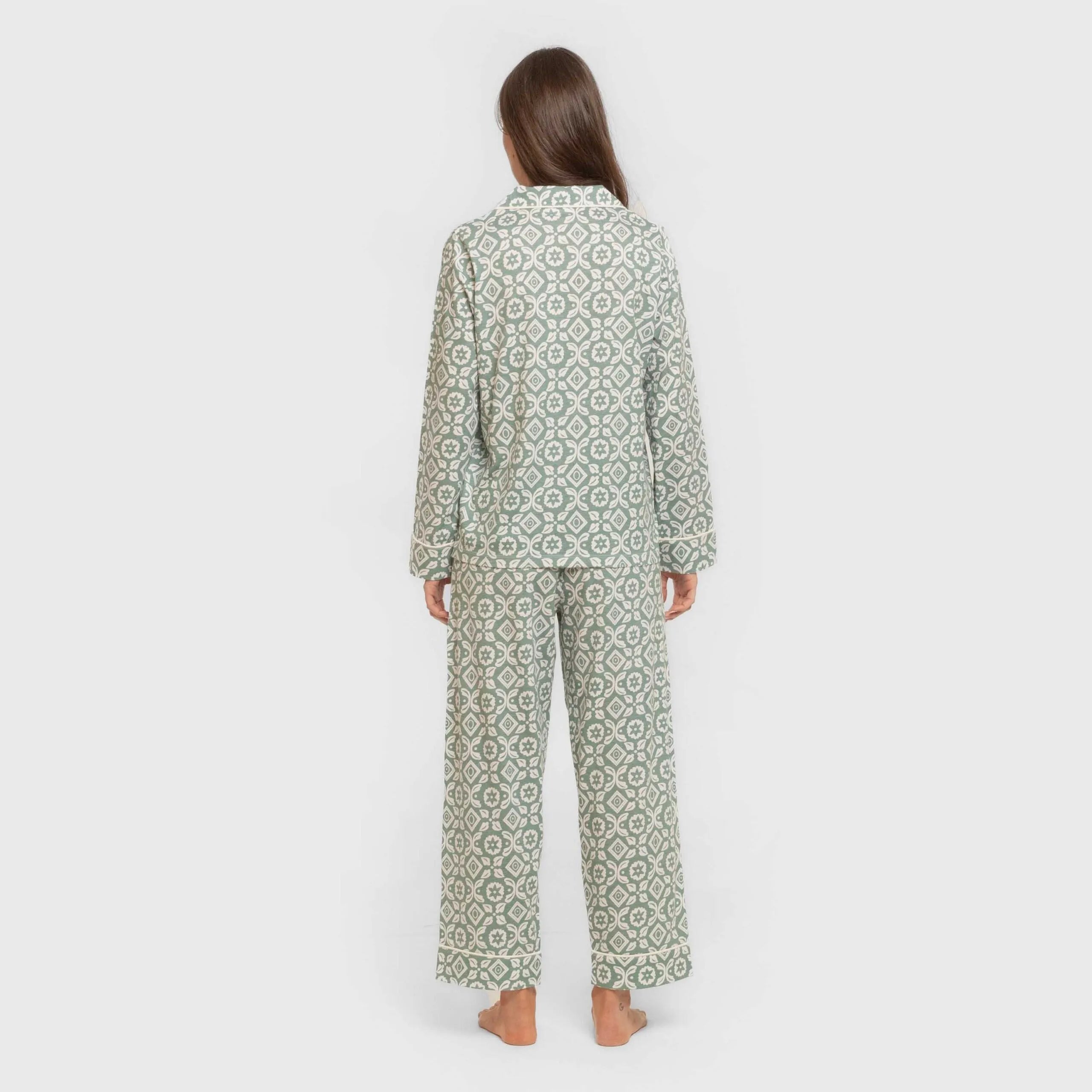 Pijama feminino Eugenia, estilo camisa longa, em algodão, verde, da Keike.