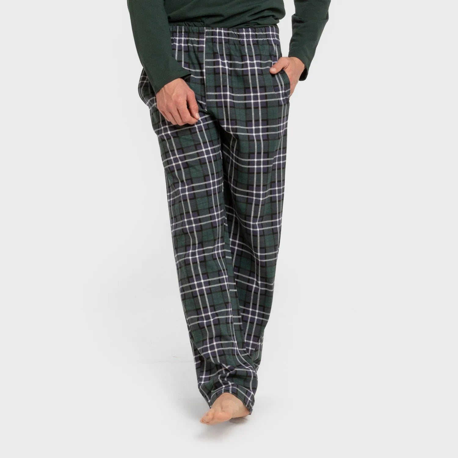 Pijama masculino comprido de algodão, estampa xadrez verde.