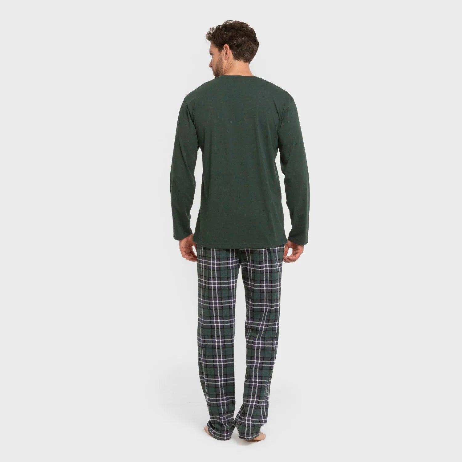 Pijama masculino comprido de algodão, estampa xadrez verde.