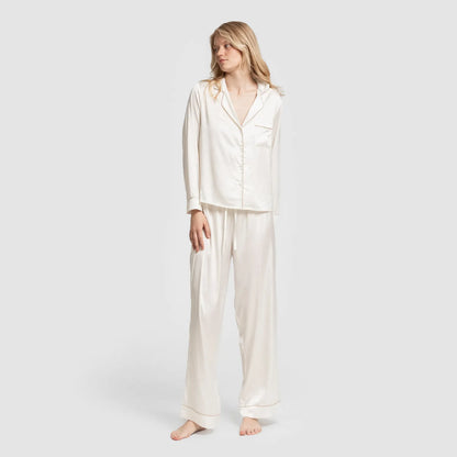 Pijama longo de cetim feminino sexta-feira