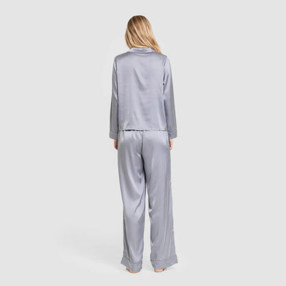 Pijama longo de cetim feminino sexta-feira