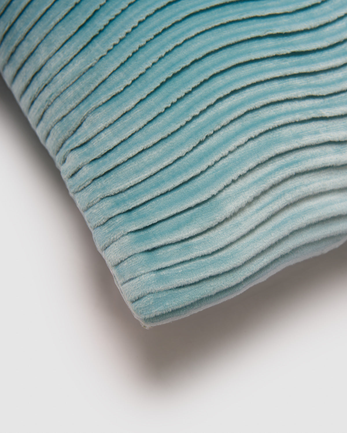 New Ondas plain velvet square cushion 50x50 - cover + filling