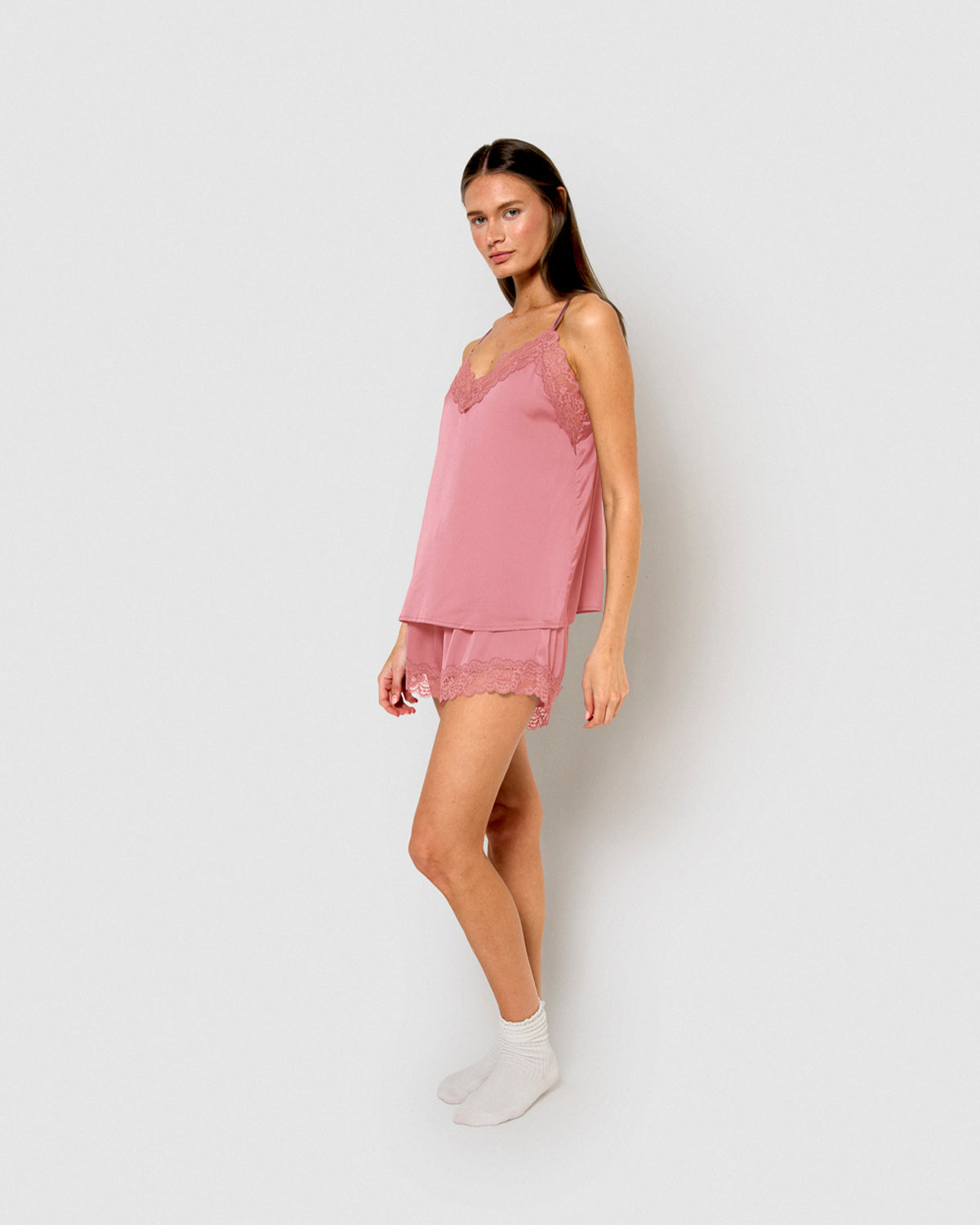 Pijama feminino de cetim com suspensórios, liso, sexta-feira