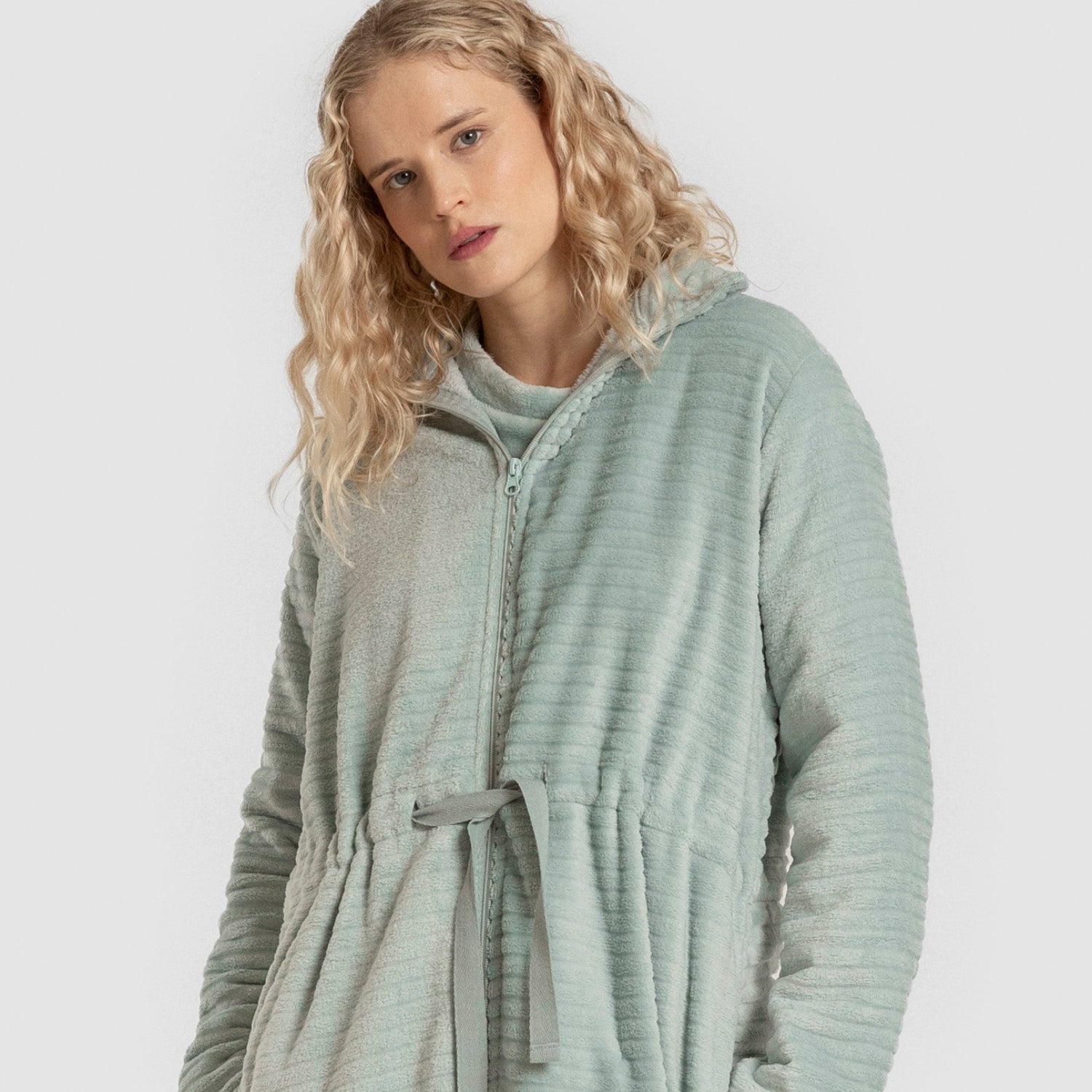 Vestaglia in velluto Raya con zip Verde Tiffany