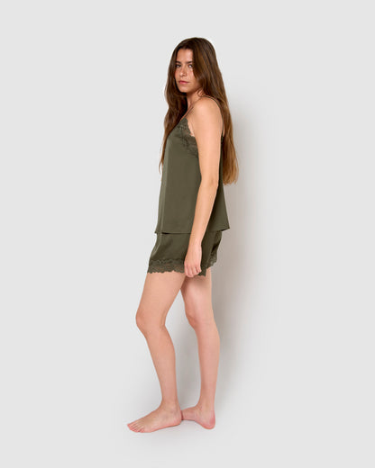 Pijama feminino de cetim com suspensórios, liso, sexta-feira