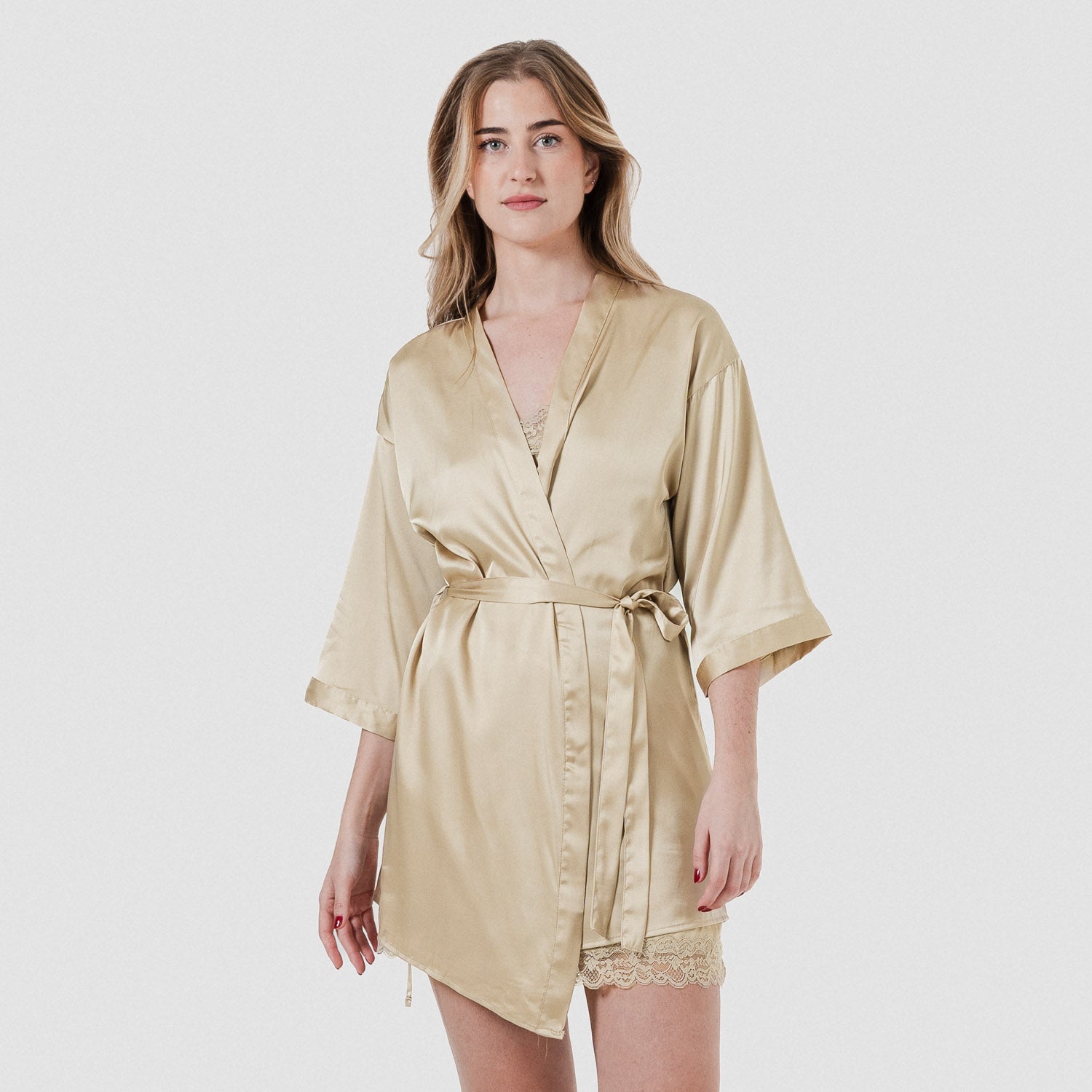 Robe curta de cetim para mulher Friday Solid Bege