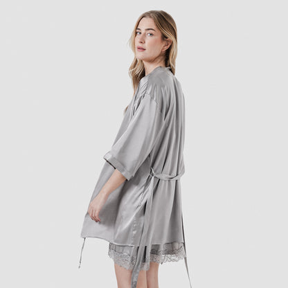 Bata corta mujer Satén Friday Solid Gris