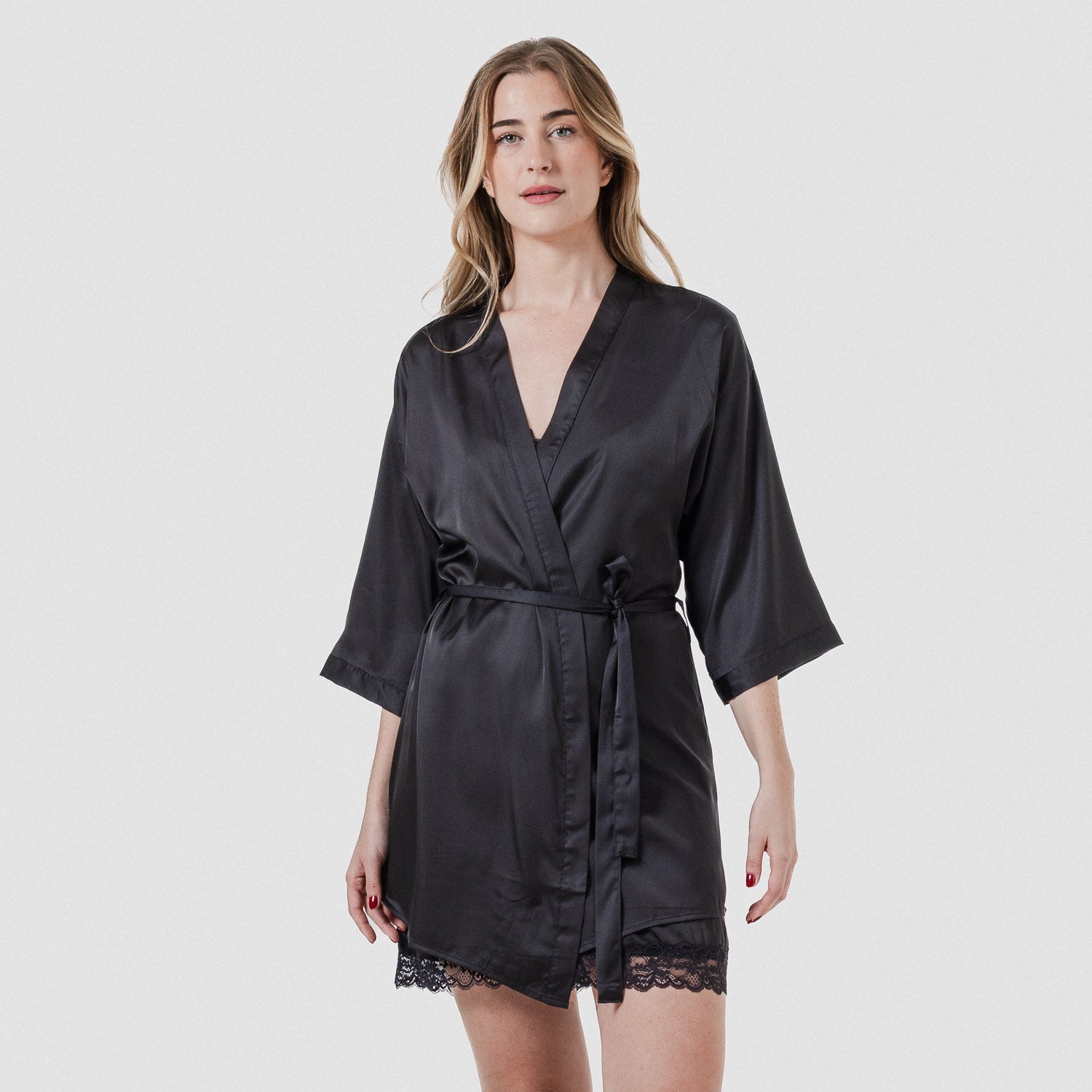 Robe curta de cetim para mulher Friday Solid Preto