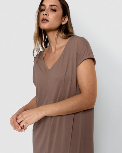 Vestido comprido de manga fluida em viscose lisa