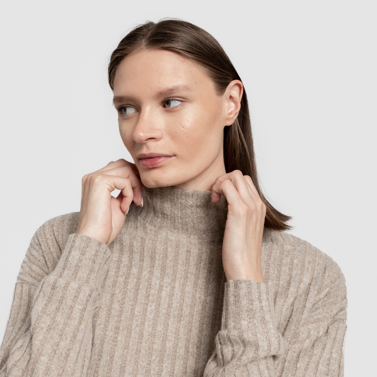 Jersey cuello subido crop 4x2 canalé mujer