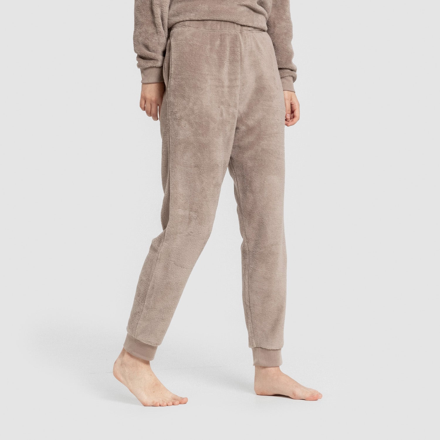 Pijama feminino Hello Weekend em fleece coral com punhos, marrom