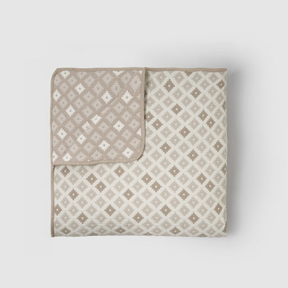 Copriletto ayana in jacquard color sabbia