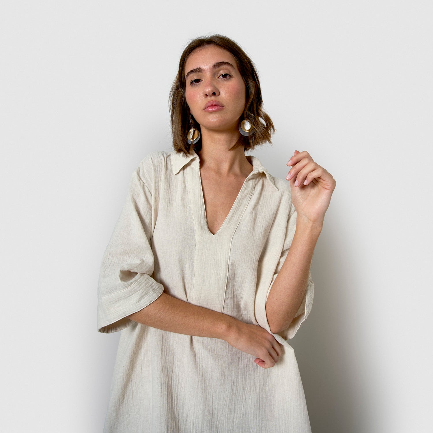 Abito corto di mussola bianca