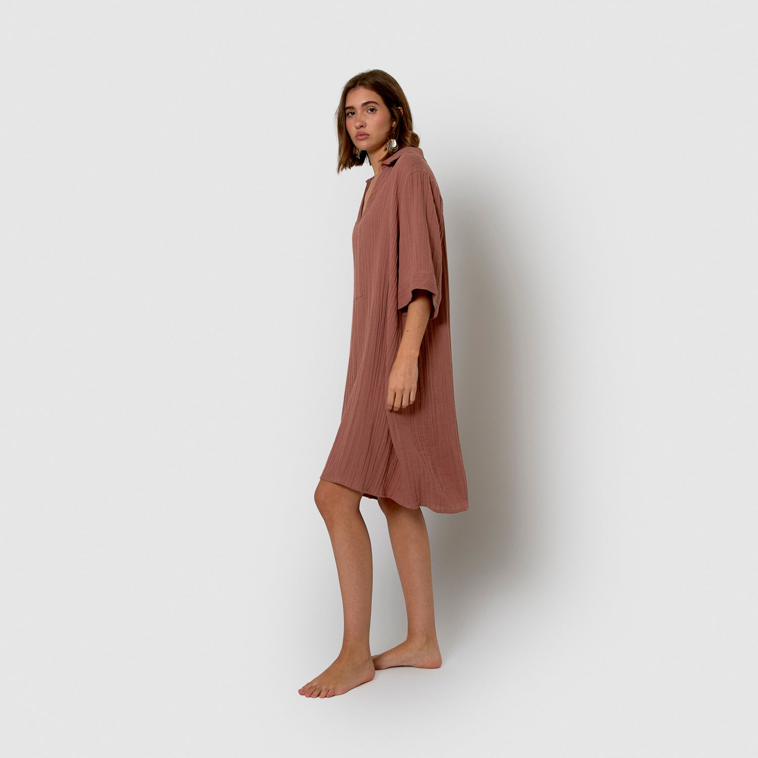 Abito corto in mussola con rosette