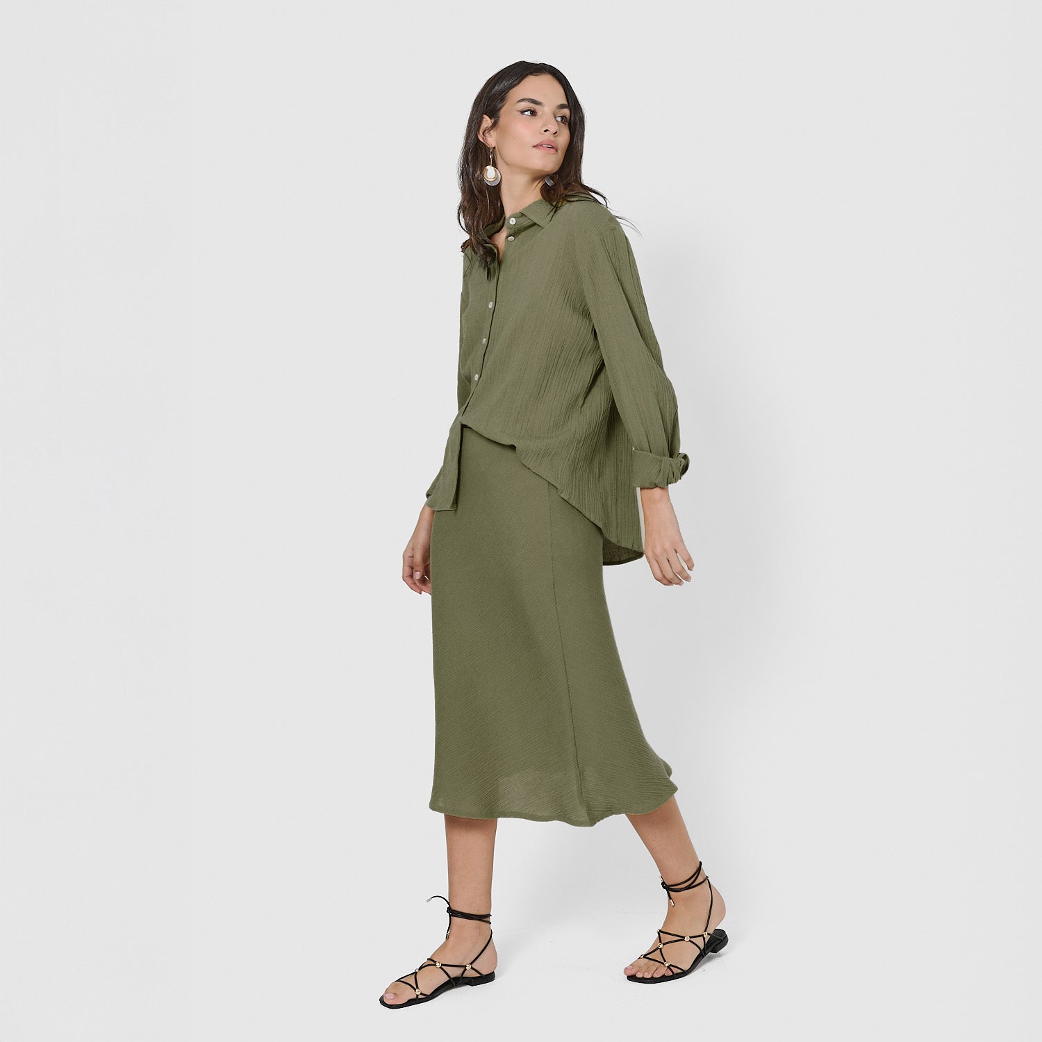 Falda midi evasé de algodón flex verde cacería