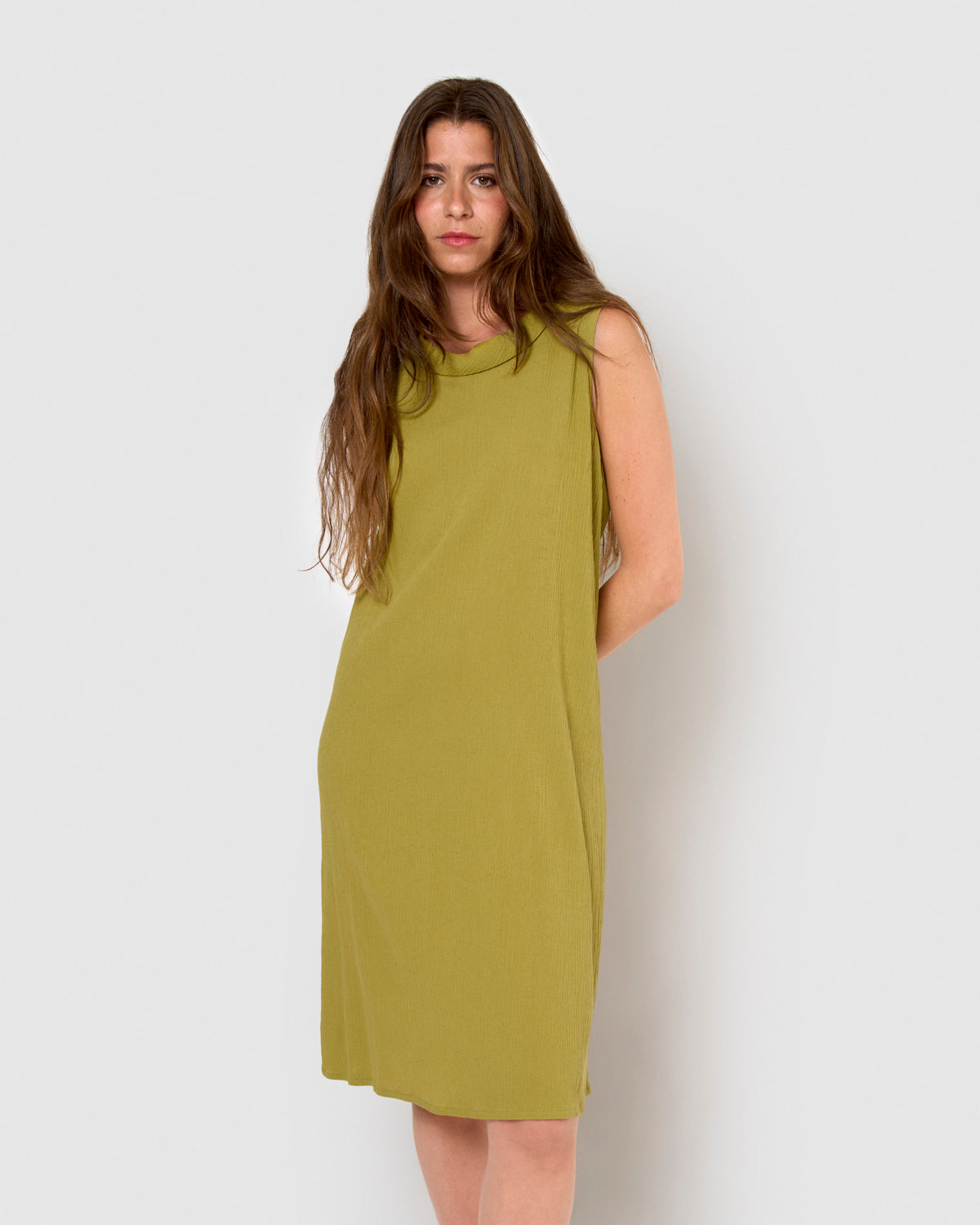Vestido midi cuello drapeado algodón lino limón