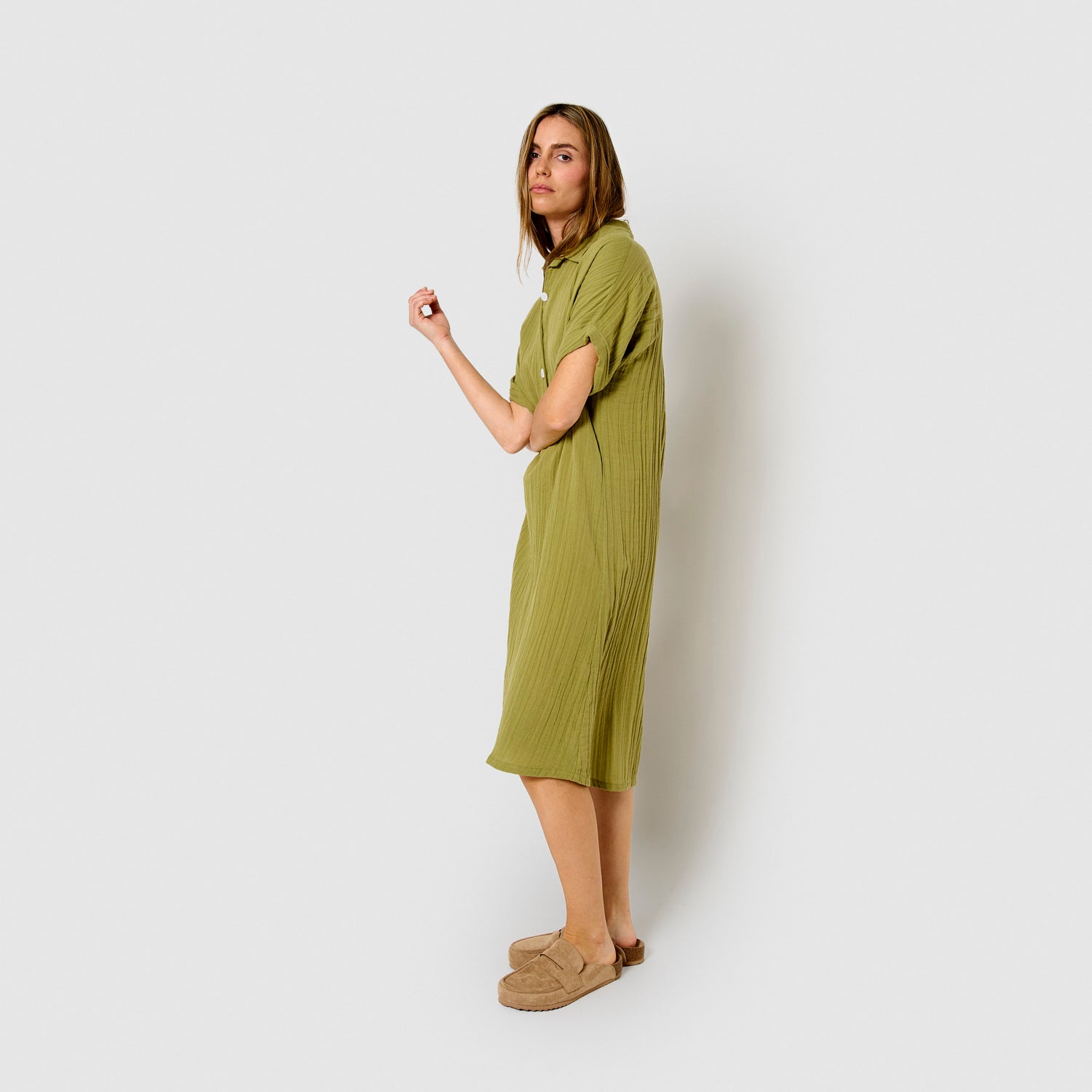 Lemon muslin midi dress with flowing sleeves