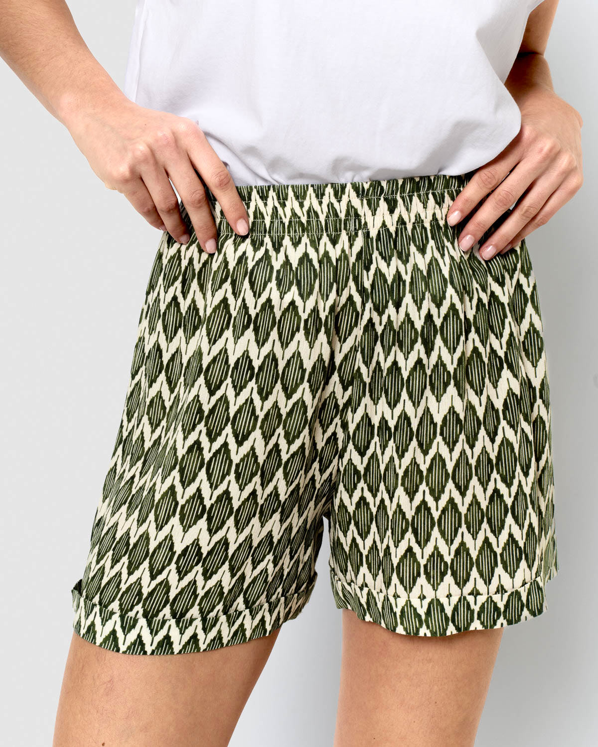 Detroit green hunting viscose bambula shorts