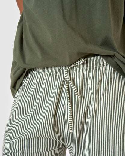 Pigiama corto in cotone a righe, verde cileno, stile caccia.