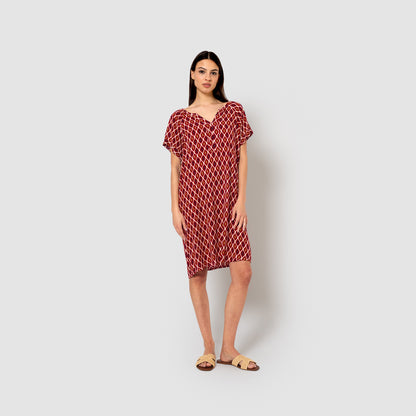 Vestido corto bambula detalles plisados cartagena burdeos