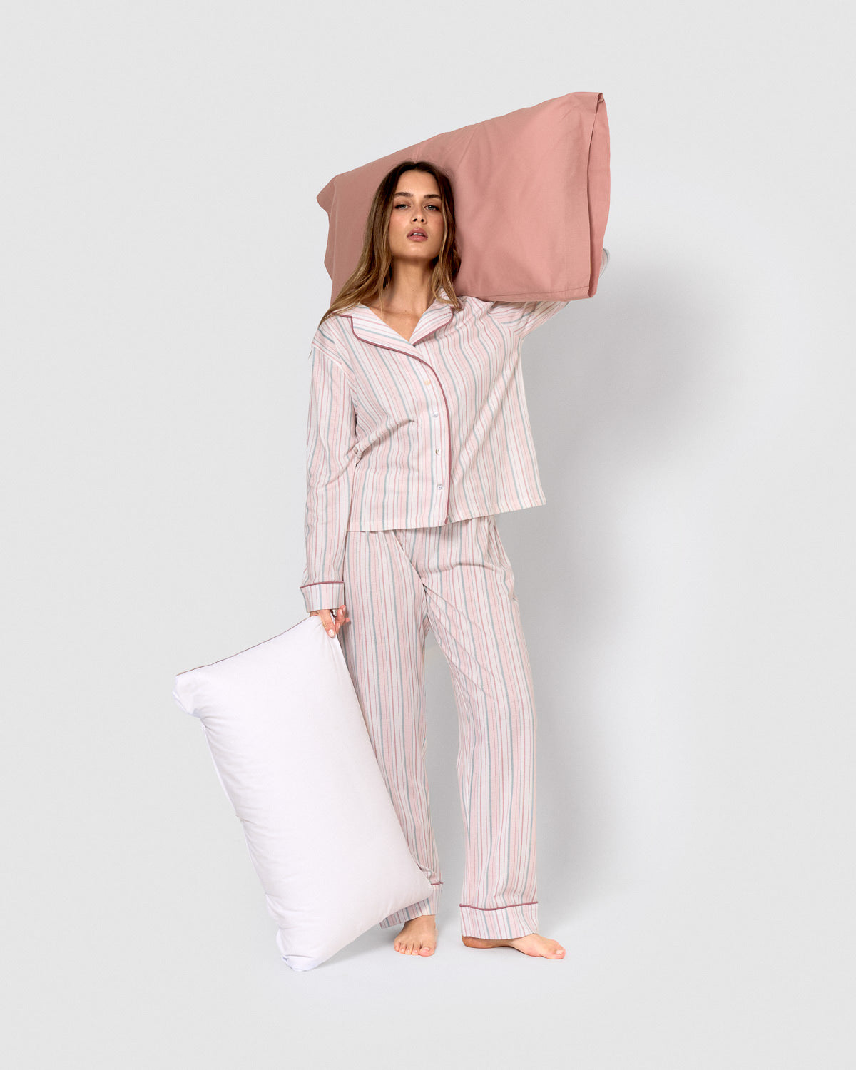 Pyjama long en coton style chemise, à rayures mauve/rose apaisantes