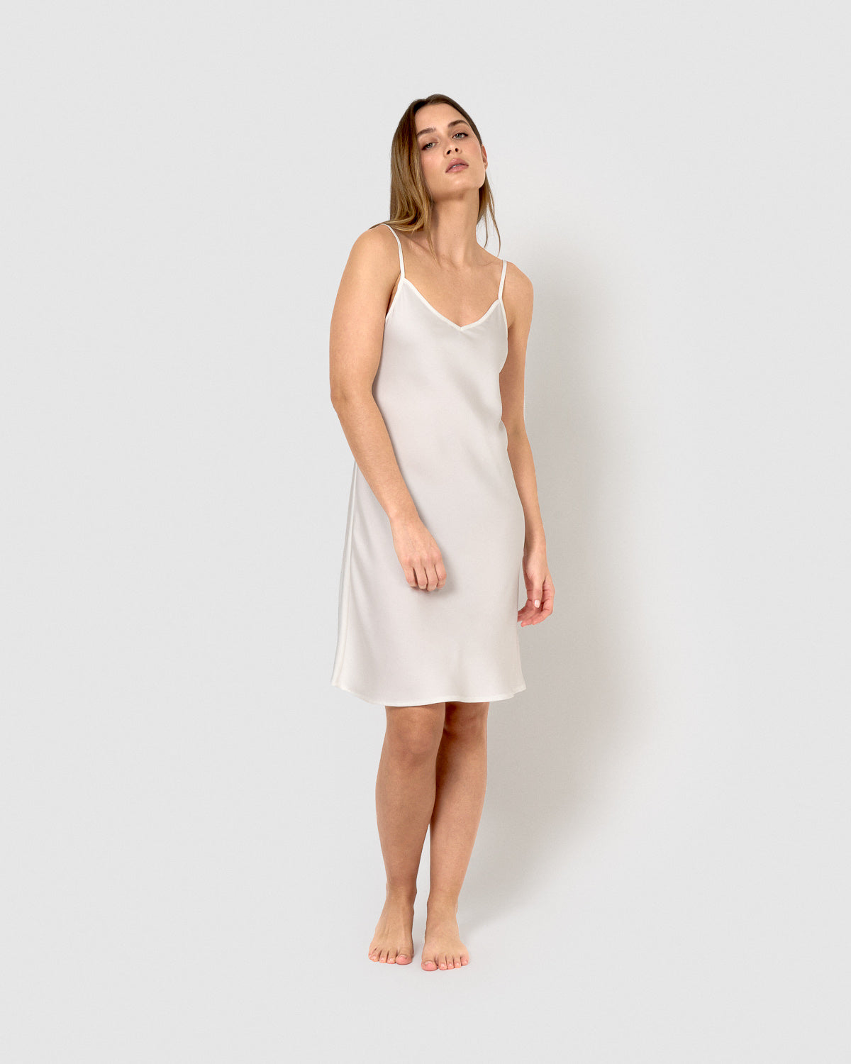 Nuova camicia da notte corta in raso naturale