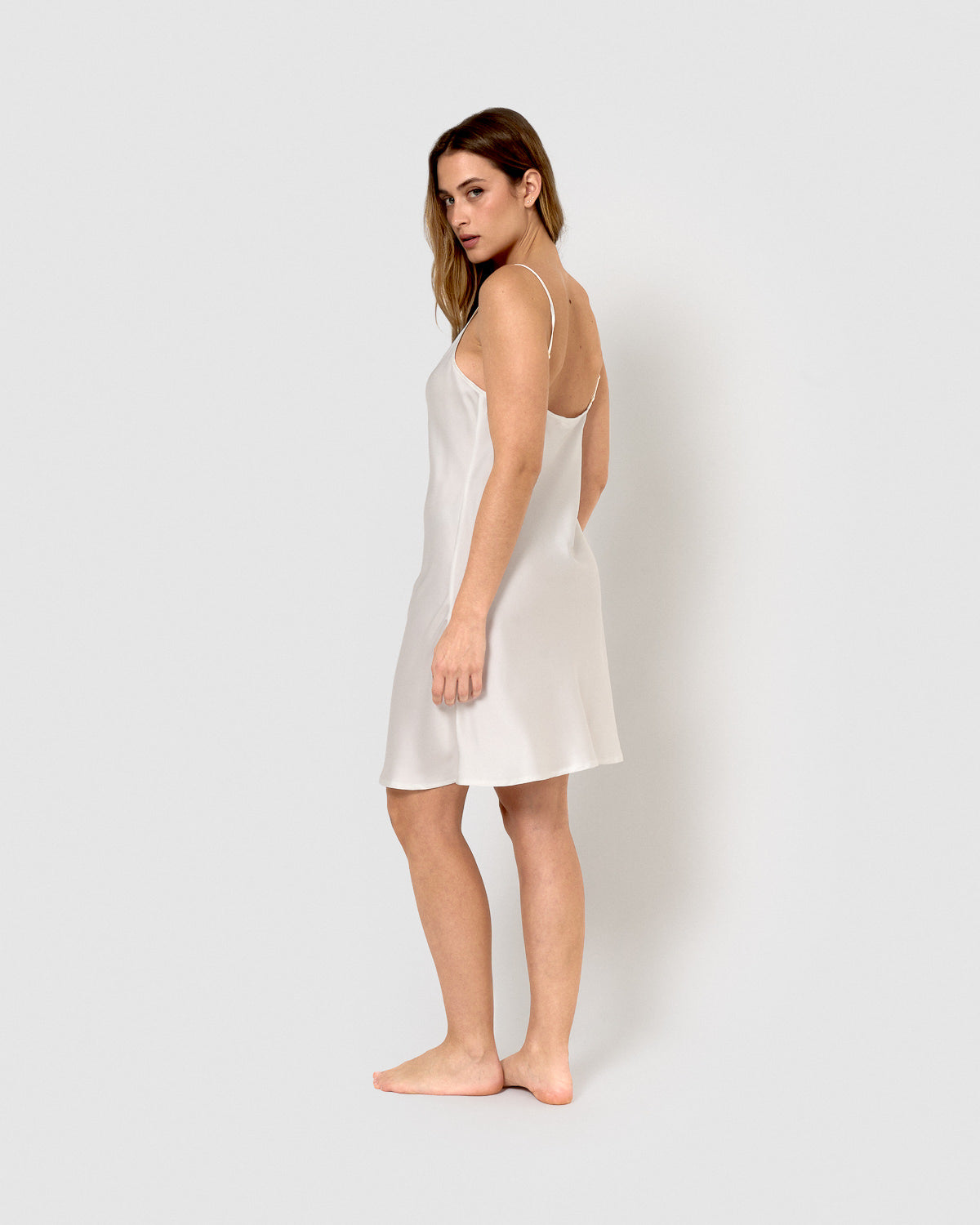 Nuova camicia da notte corta in raso naturale