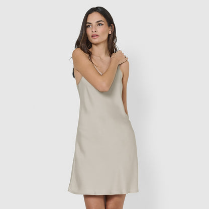 nuisette courte en satin vert Tiffany