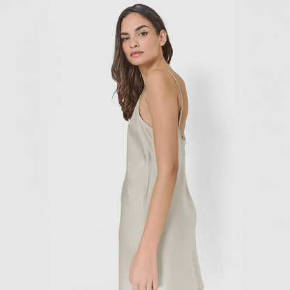 nuisette courte en satin vert Tiffany